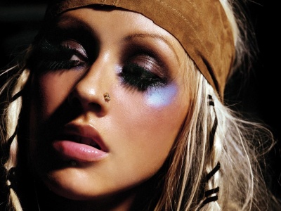 Christina Aguilera Face Make Up Piercing Lips