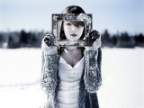 Women Winter Snow Photography Frames Bokeh Sweater