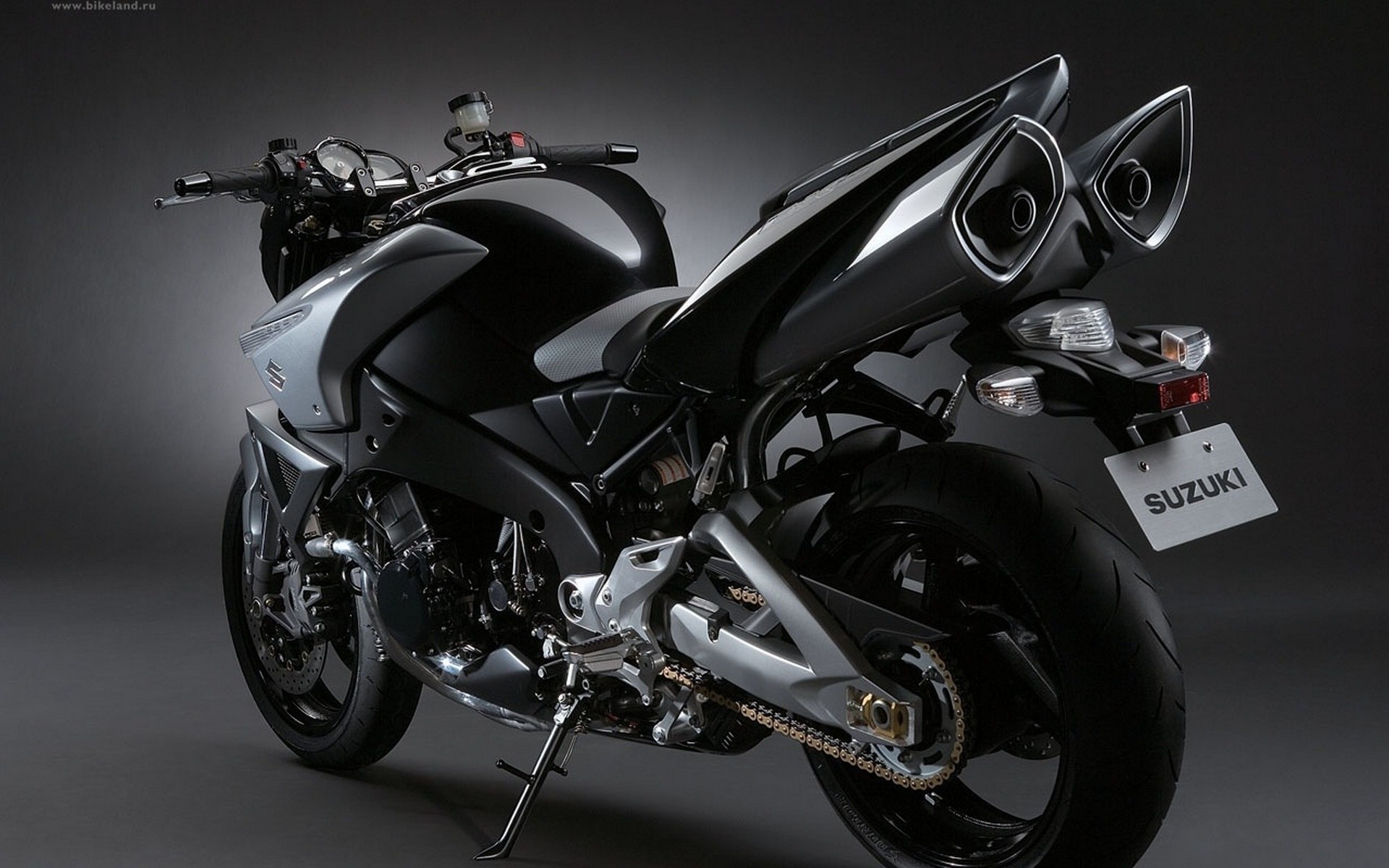Black Silver Suzuki Moto Motorbikes