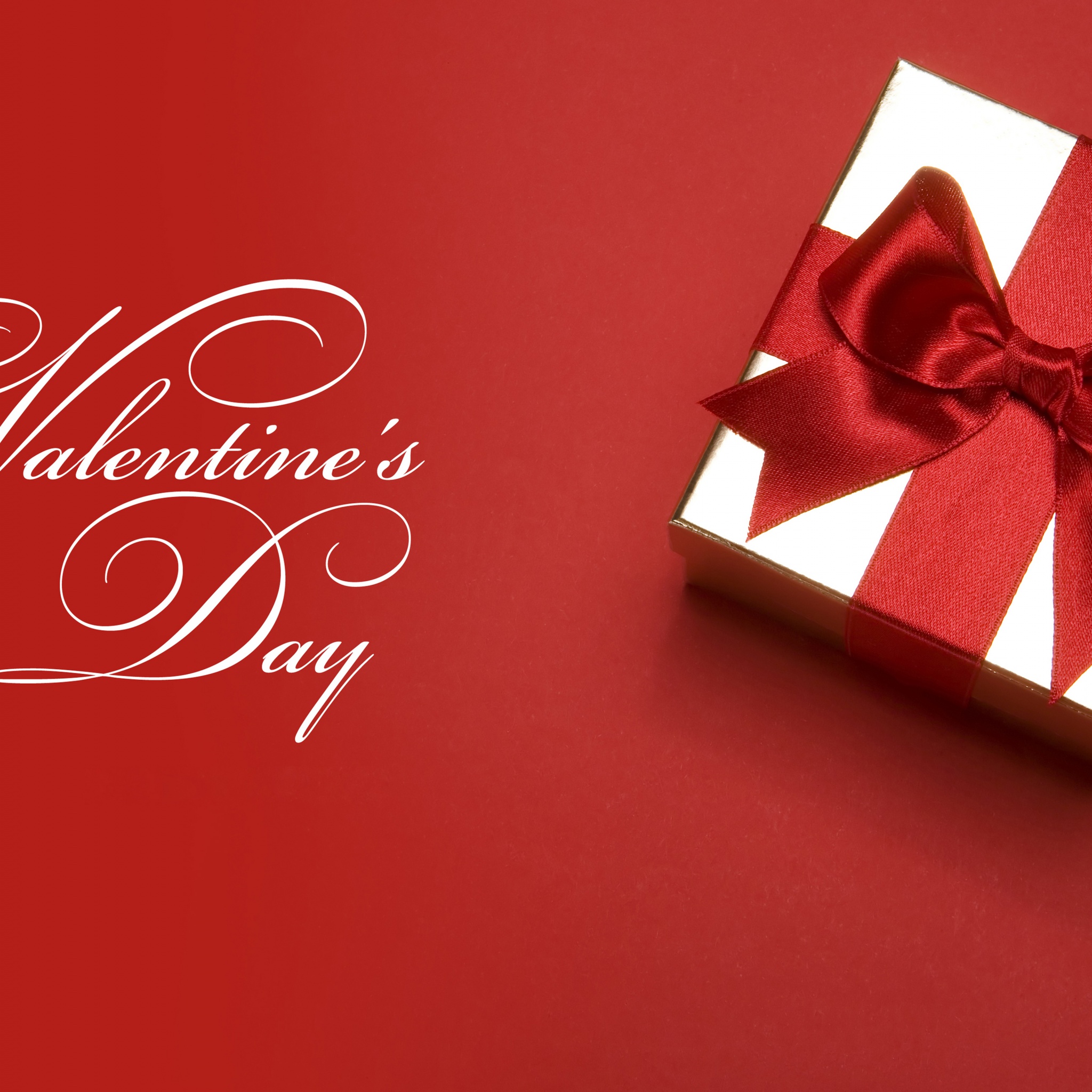 Box Ribbon Gift For Valentine Day
