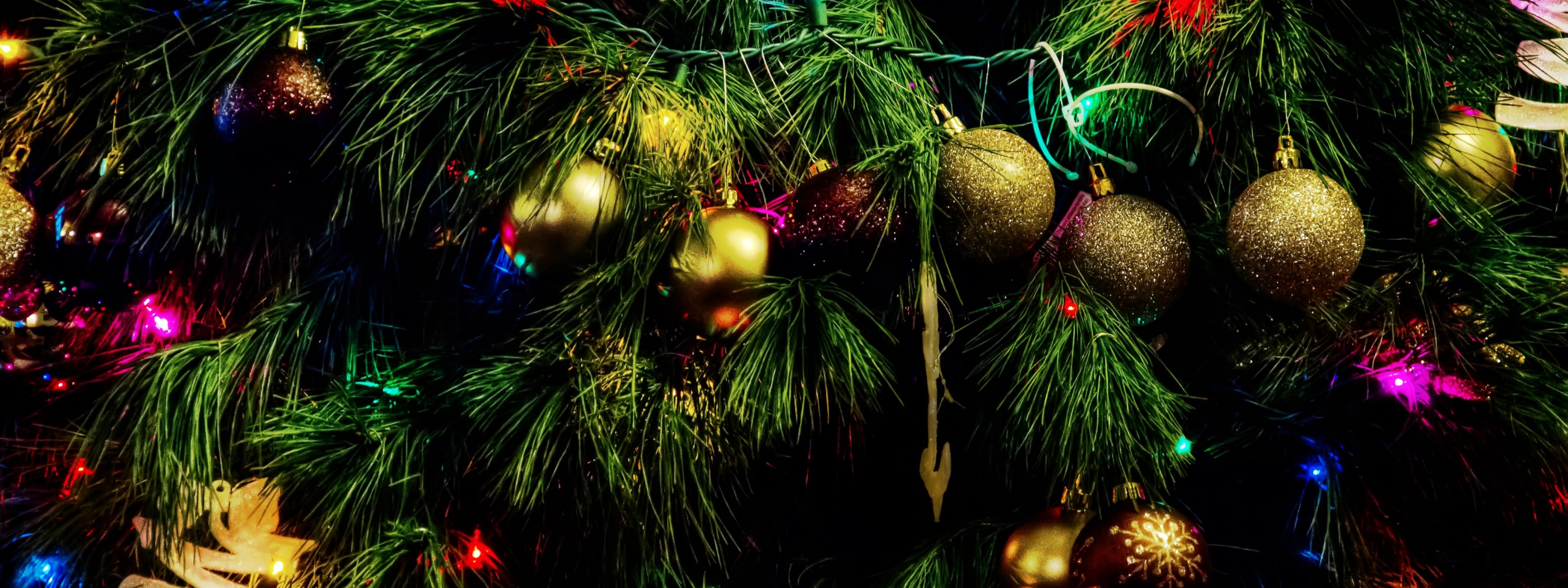 Holidays Christmas Tree Balls