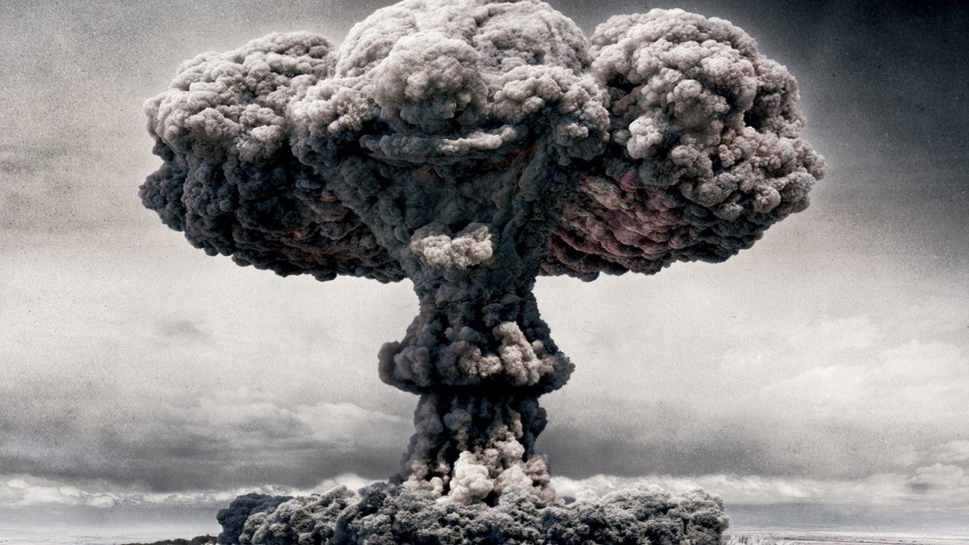 Mushroom Cloud Nuclear Explosion