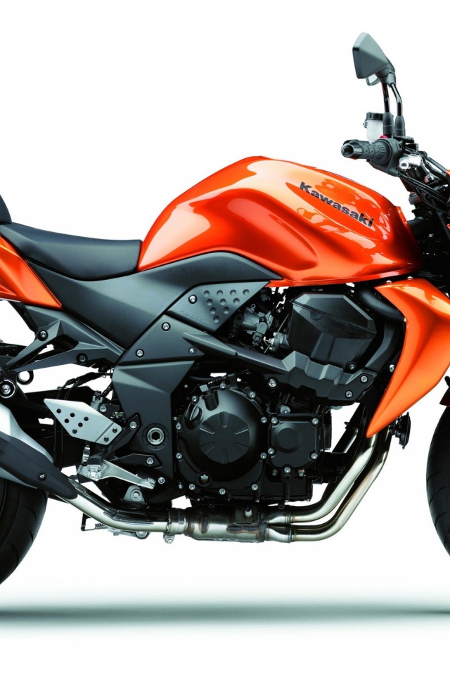 Orange Kawasaki Z750
