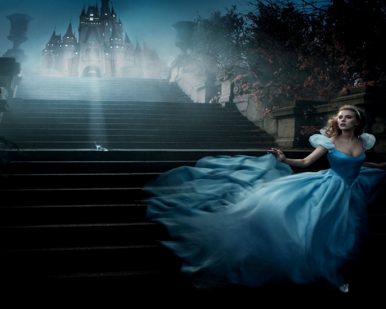 Scarlett Johansson Cinderella Actress Ladder Dress Fairy Tale Shoe