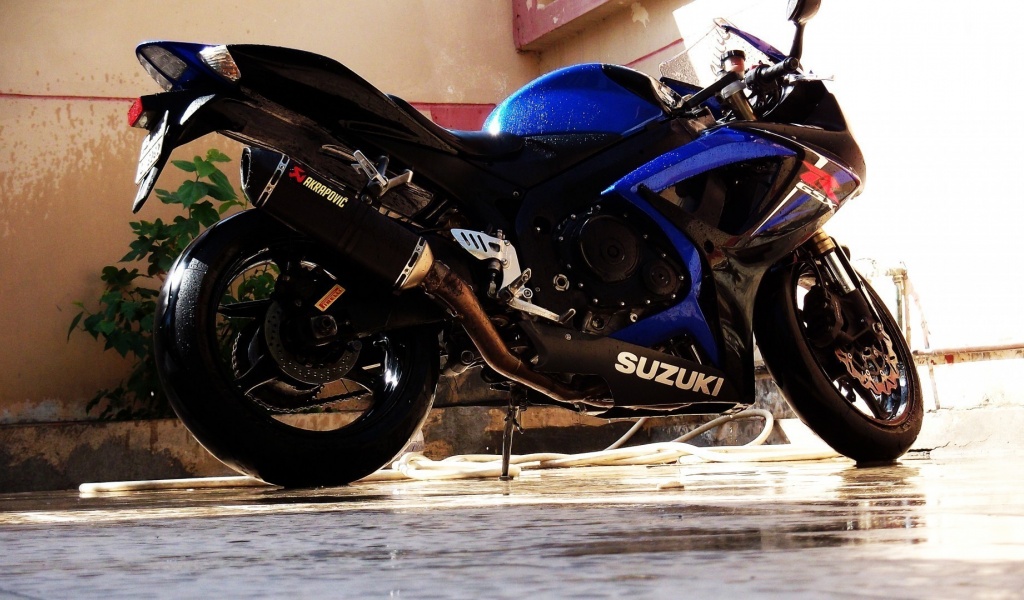 Suzuki Gsx R600