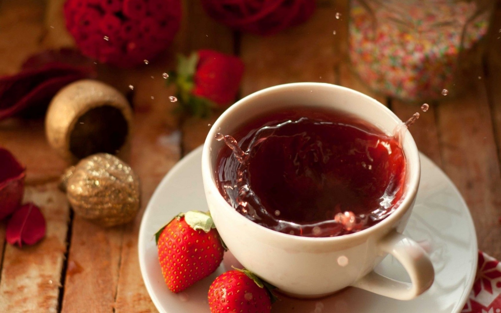 Tea Food Strawberries Splashes