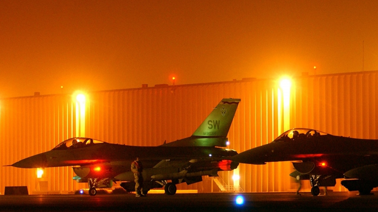 Vehicles F16 Fighting Falcon