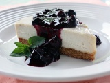 Cheese Cake With Blueberry Sauce