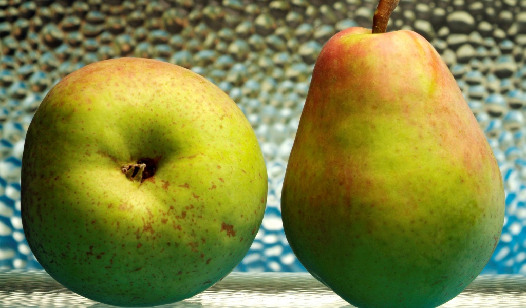 2 Pears