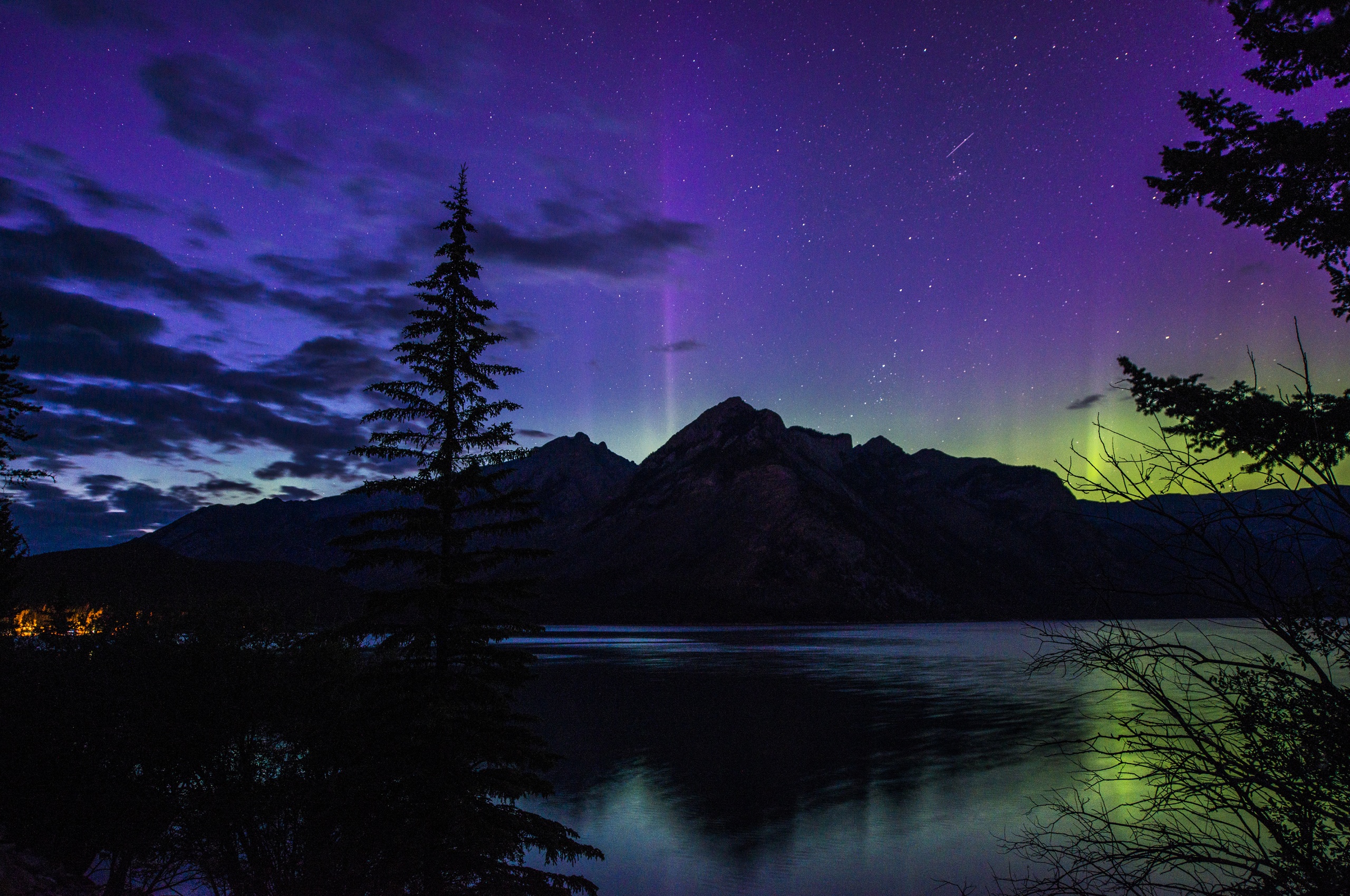Aurora Light Over Banff Park-Canada