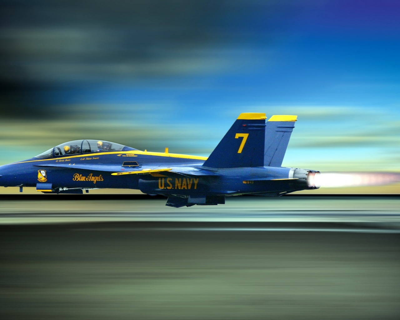 Blue Angels The High Speed Flying Fighter