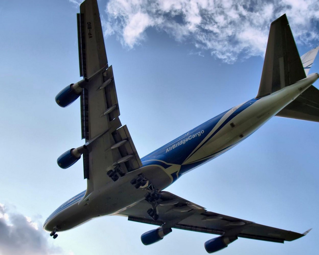 Boeing 747 Flying Clouds