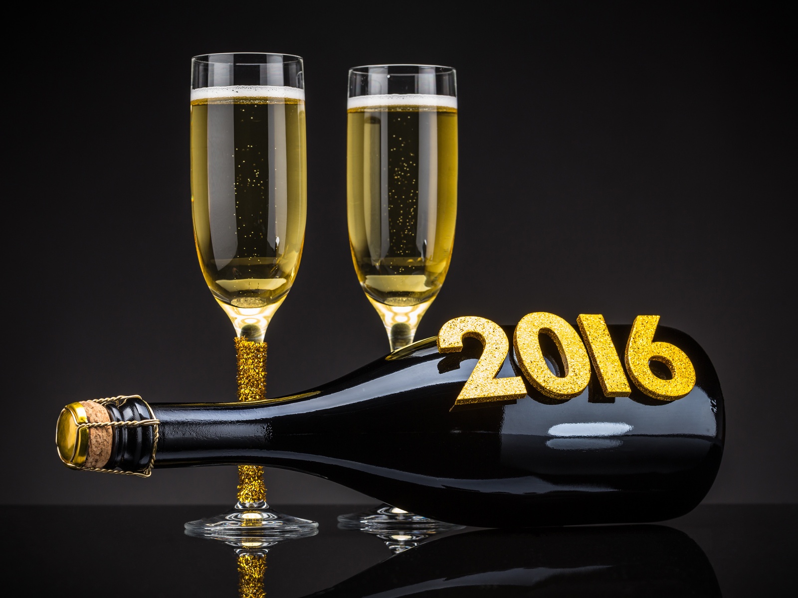 Champagne Happy New Year 2016