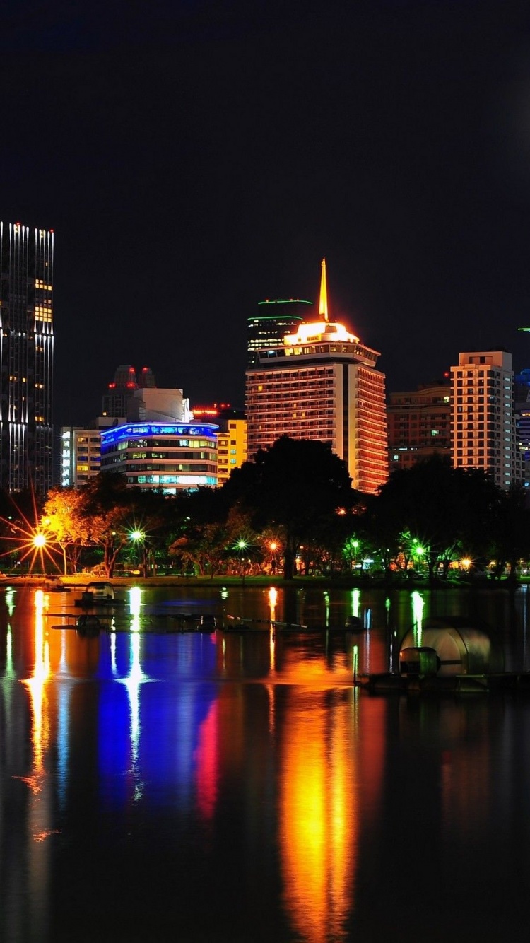 Телефон бангкок. Таиланд город Бангкок. Бангкок ночной город. Бангкок ночью. Тайланд ночной Бангкок.
