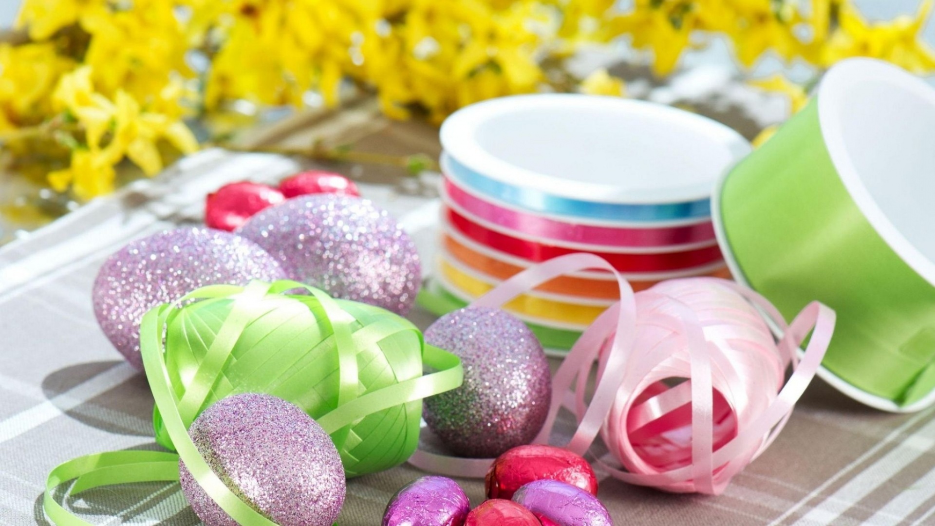 Eggs Easter Ribbons Table Foil Holiday