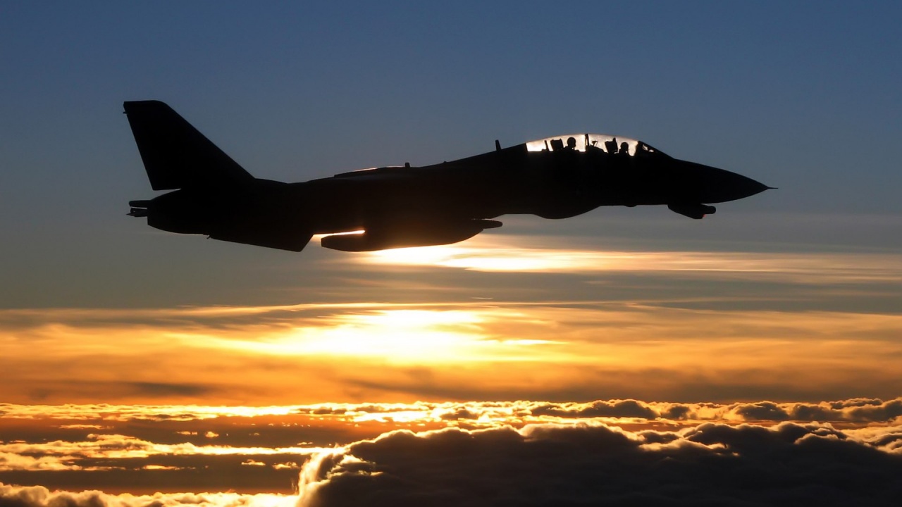 F 14 Tomcat Sunset