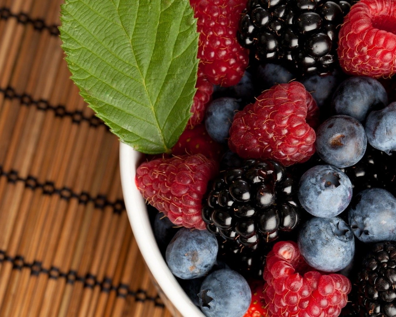 Food Raspberries Blueberries