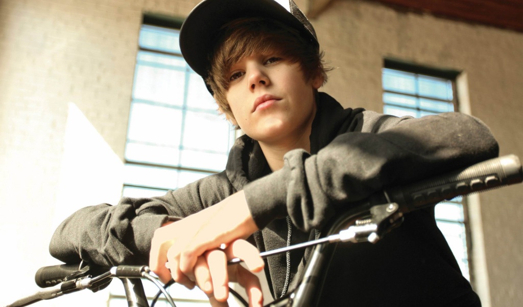 Free Justin Bieber Wallpapers