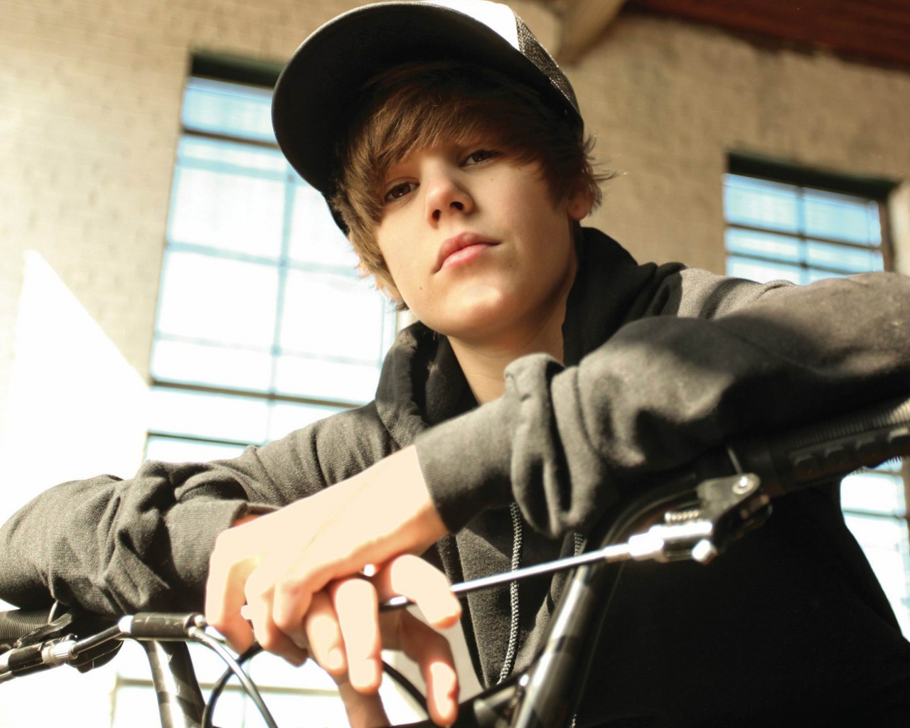 Free Justin Bieber Wallpapers