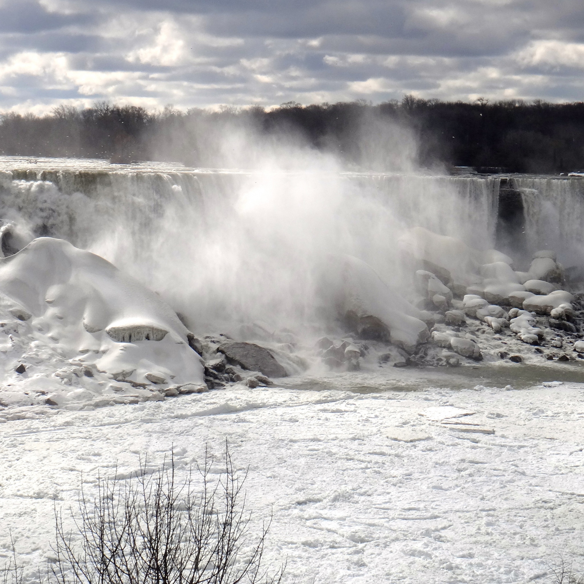 Frozen Niagara Falls