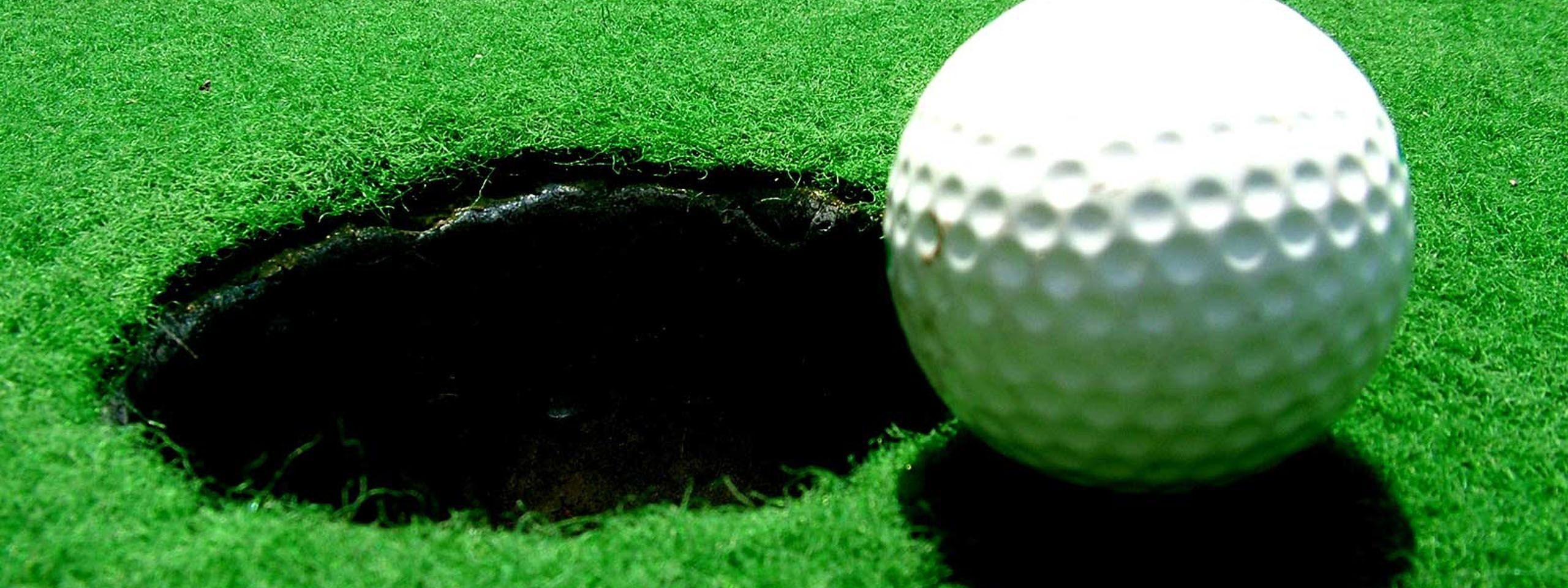 Golf Country Club Balls Hole Field