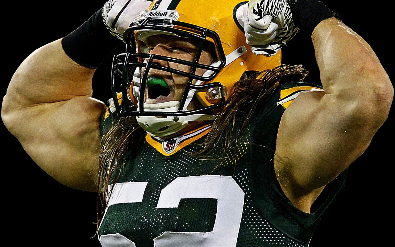 Green Bay Packers American Football Clay Matthews Flexing