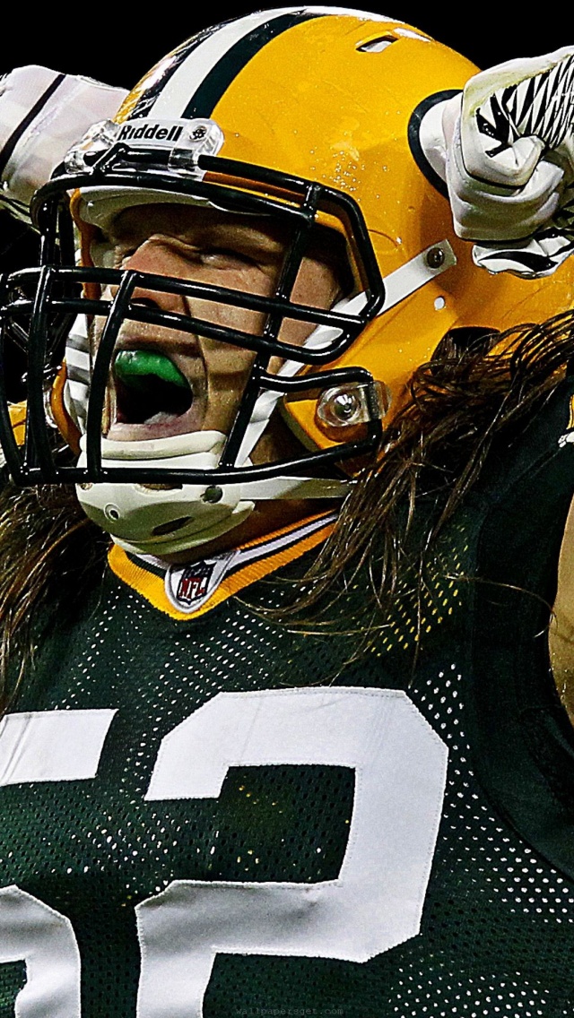 Green Bay Packers American Football Clay Matthews Flexing