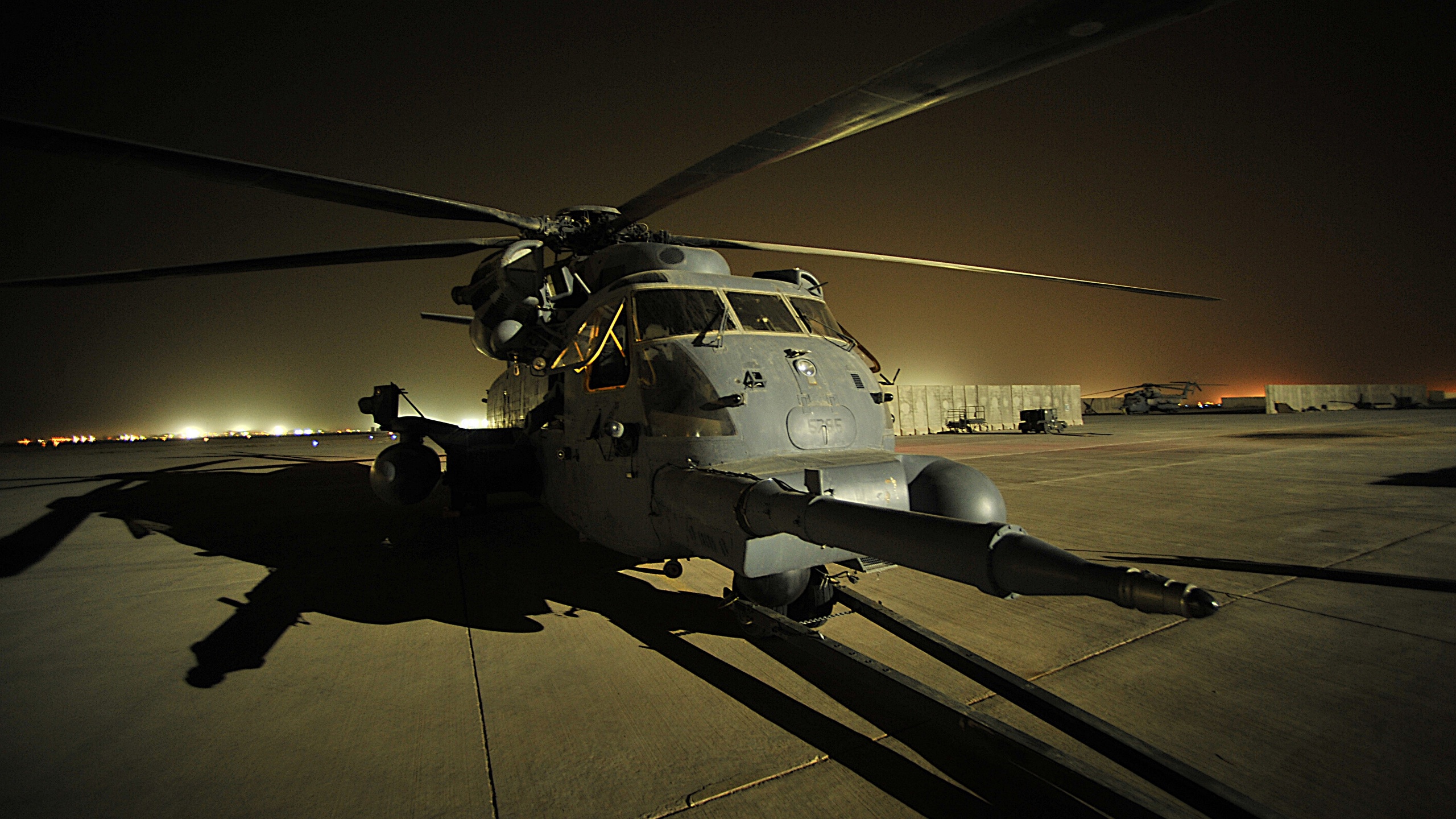 Helicopter - Sikorsky MH-53 Pave Low