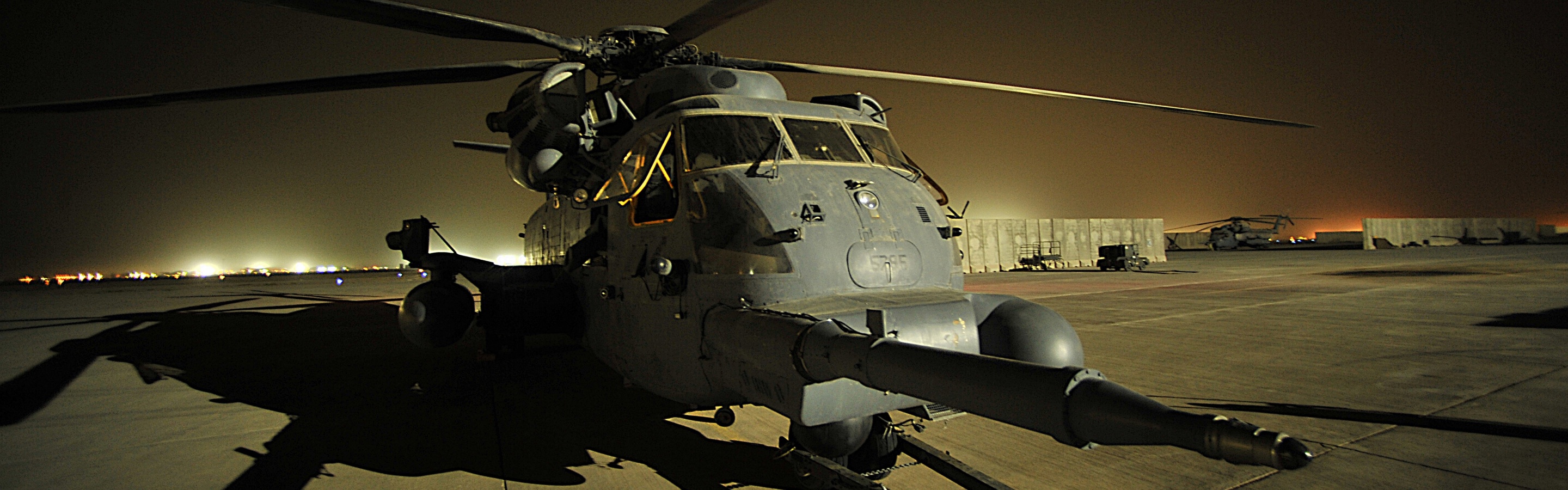 Helicopter - Sikorsky MH-53 Pave Low