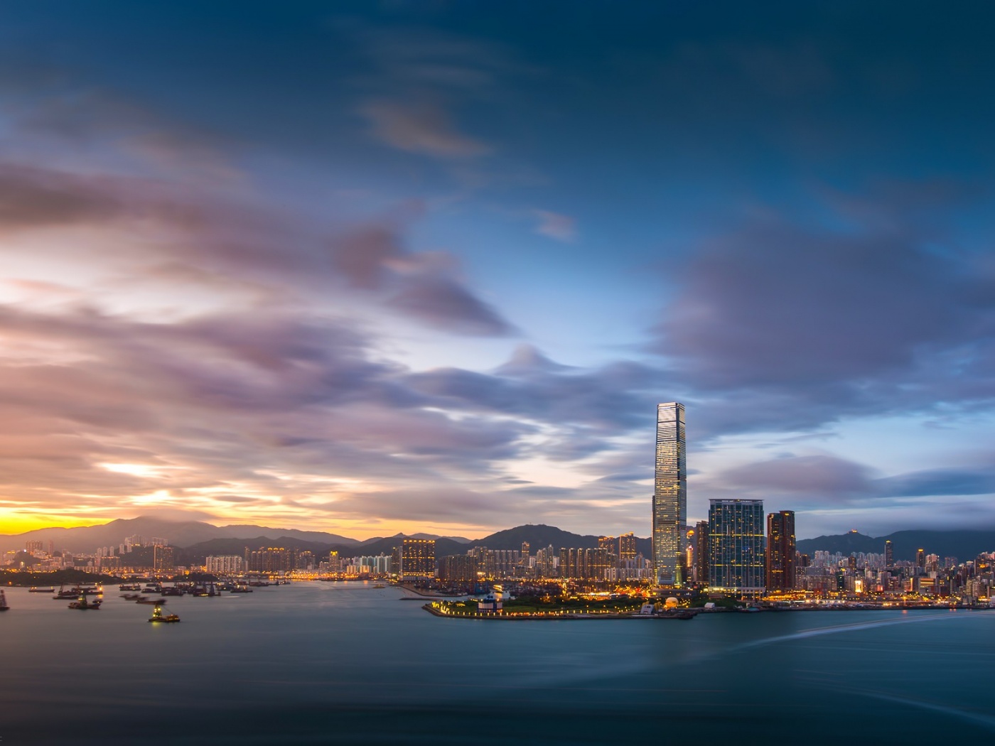 Hong Kong Evening Sunset Sky Clouds Bay Building Fires Port Metropolis City