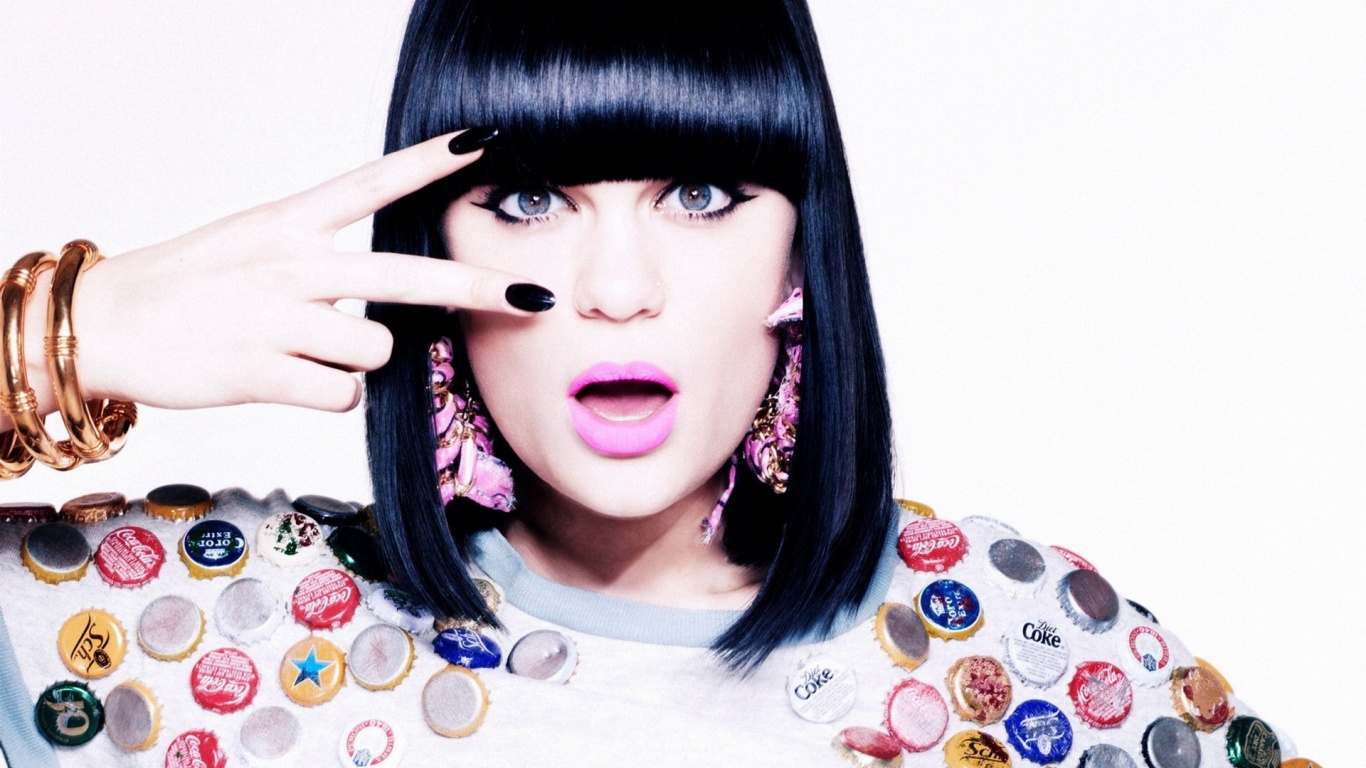 Jessie J x