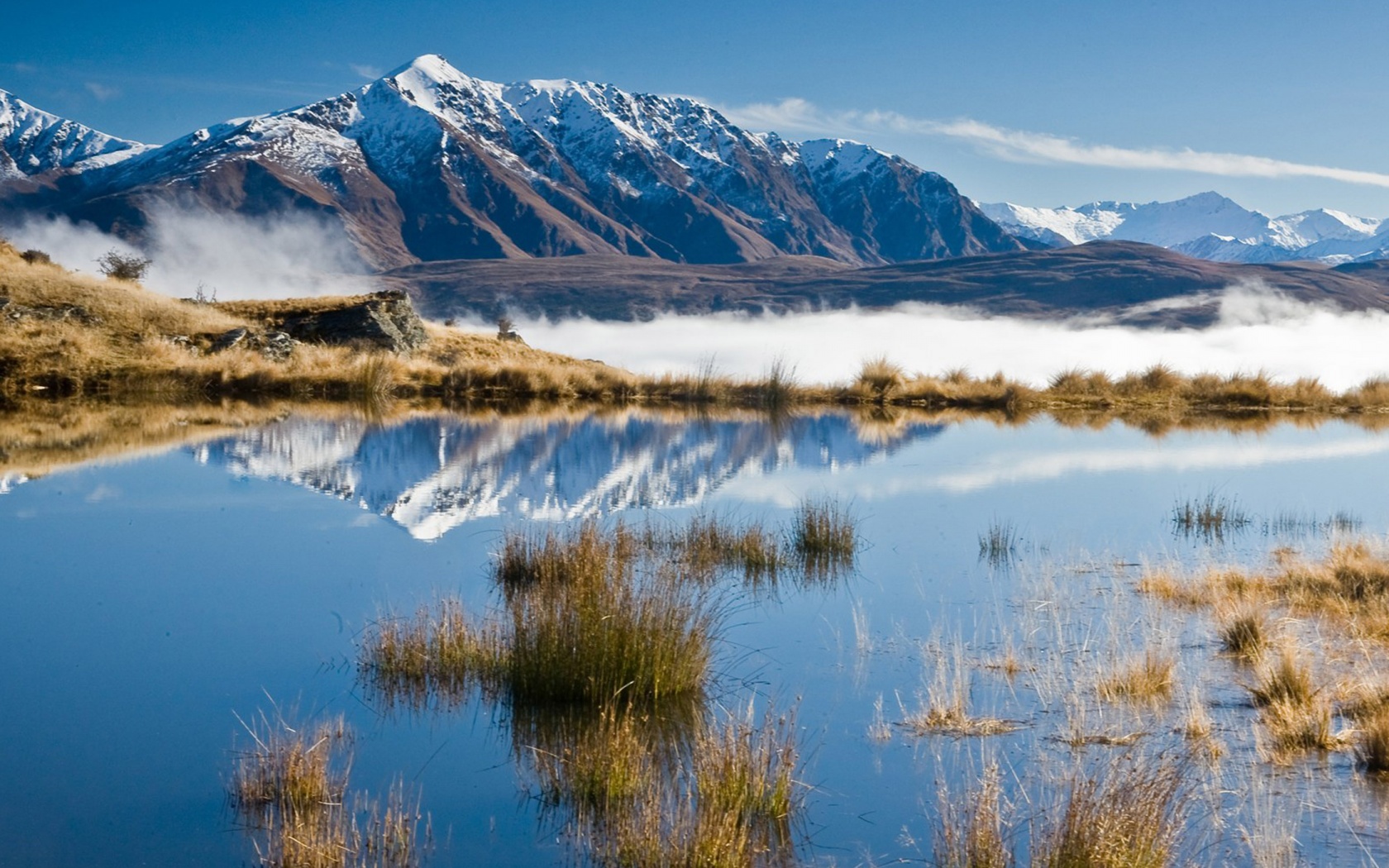 Lake In The Cloudsqueenstown New Zealand