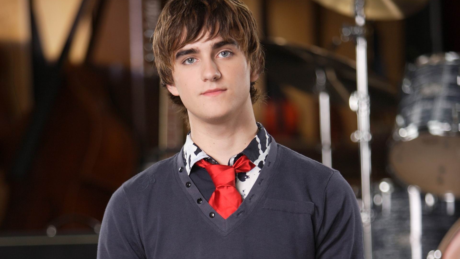 Landon Liboiron Portrait Wallpaper