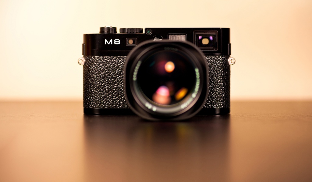 Leica M8 - Digital Camera