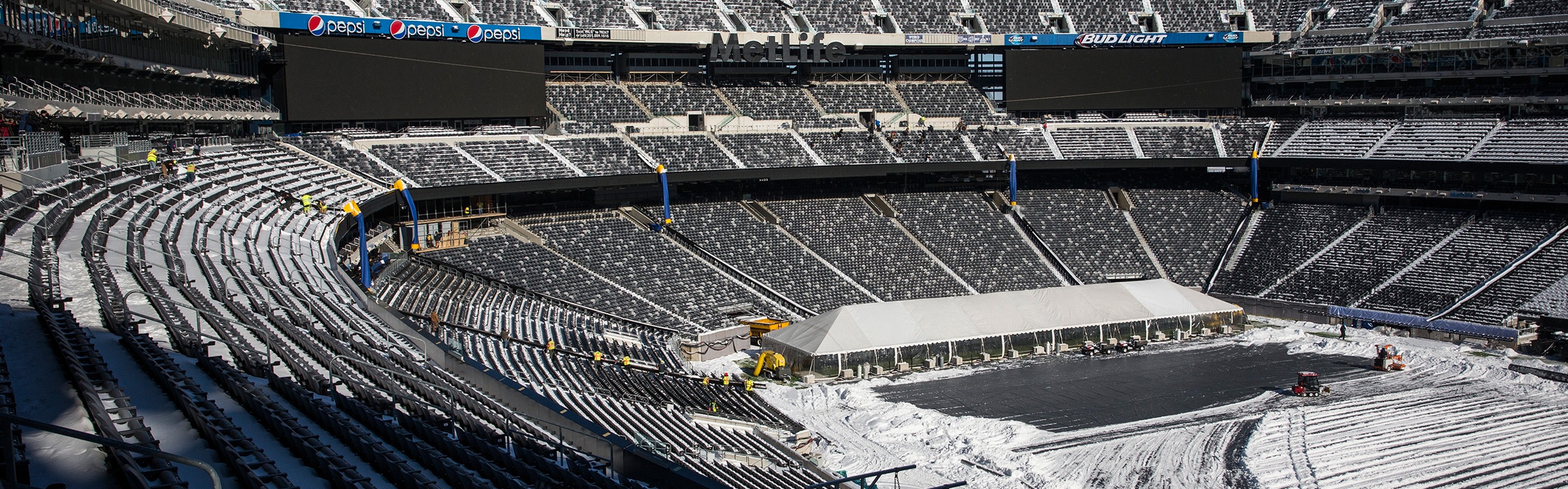 MetLife Full Of Snow-Super Bowl 2014