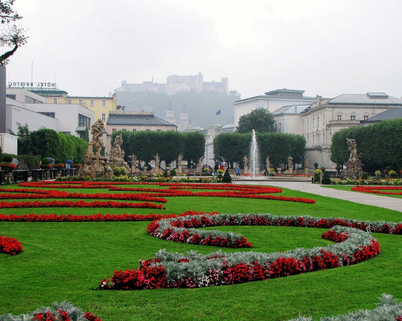 Mirabellgarden Under Rain Salzburg Austria