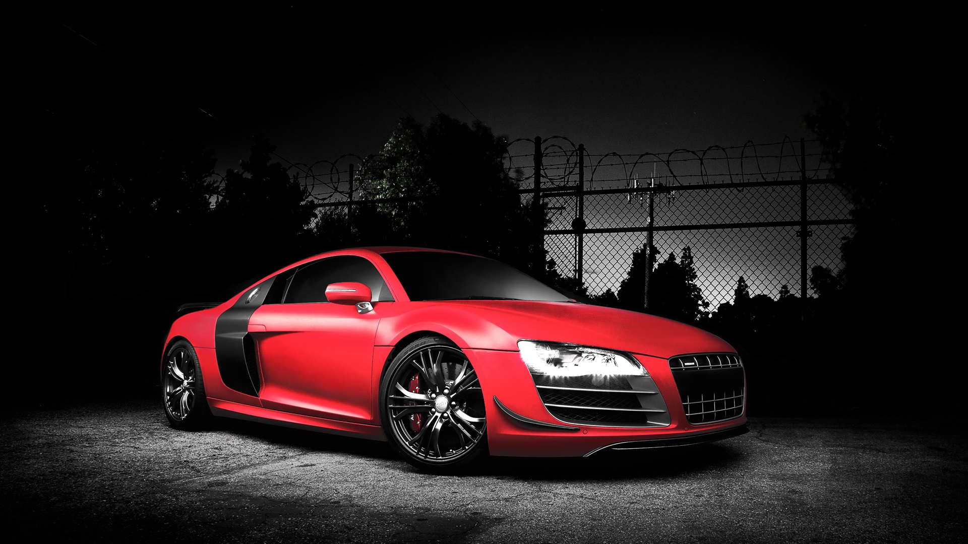 Red Audi R8 Gt