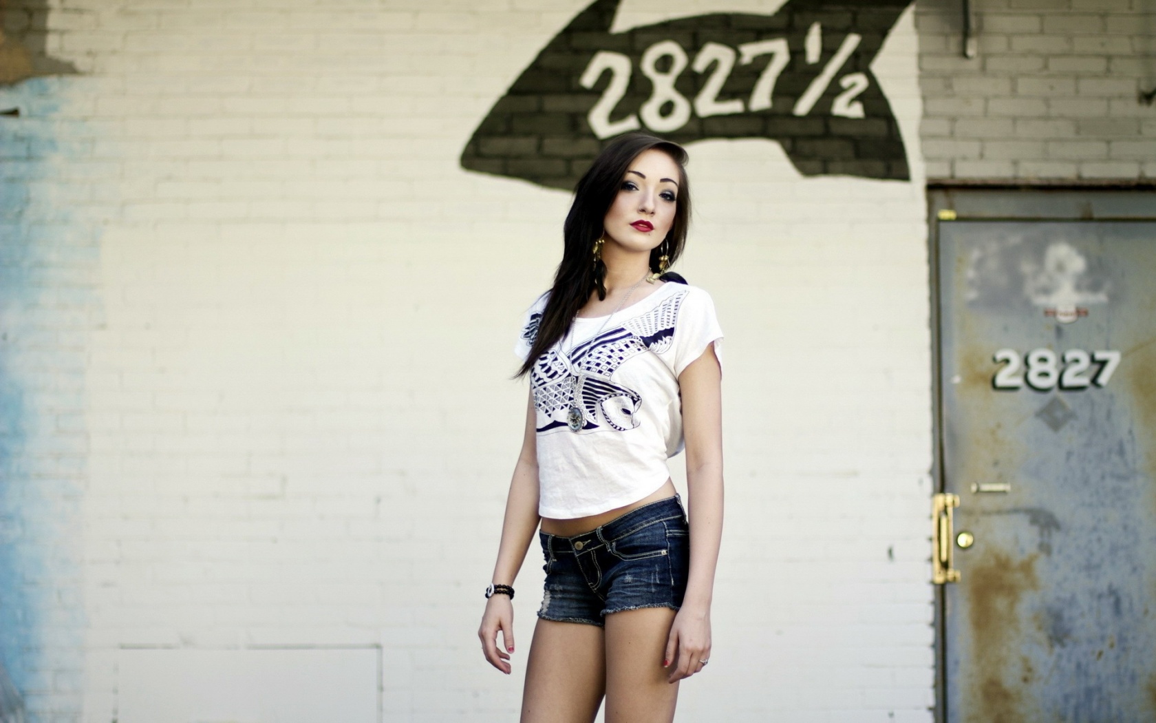 Samantha Erdal Brunette Shorts Shirt Walls Inscriptions