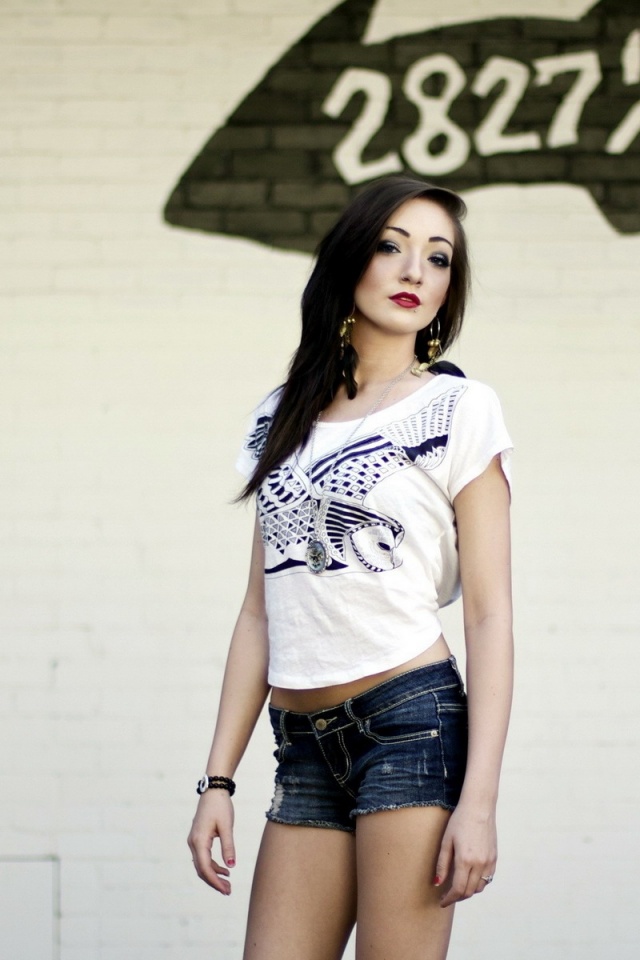 Samantha Erdal Brunette Shorts Shirt Walls Inscriptions