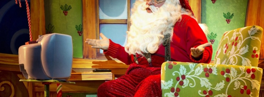 Santa Claus Astonishment Armchair Tv