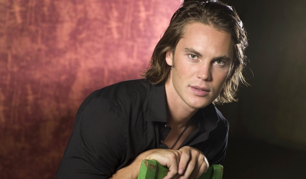 Taylor Kitsch Celebrities Wallpapers