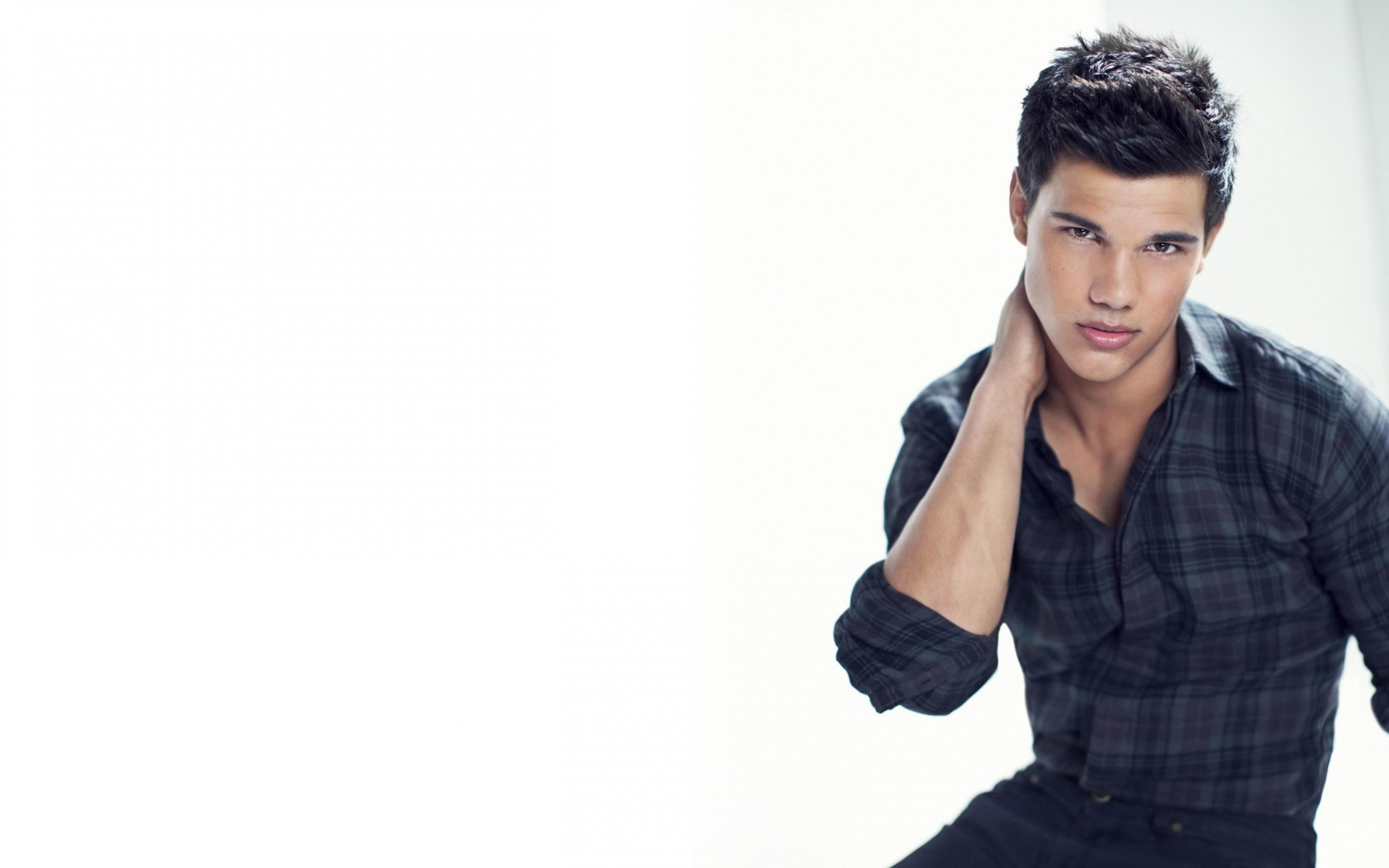 Taylor Lautner Wallpaper