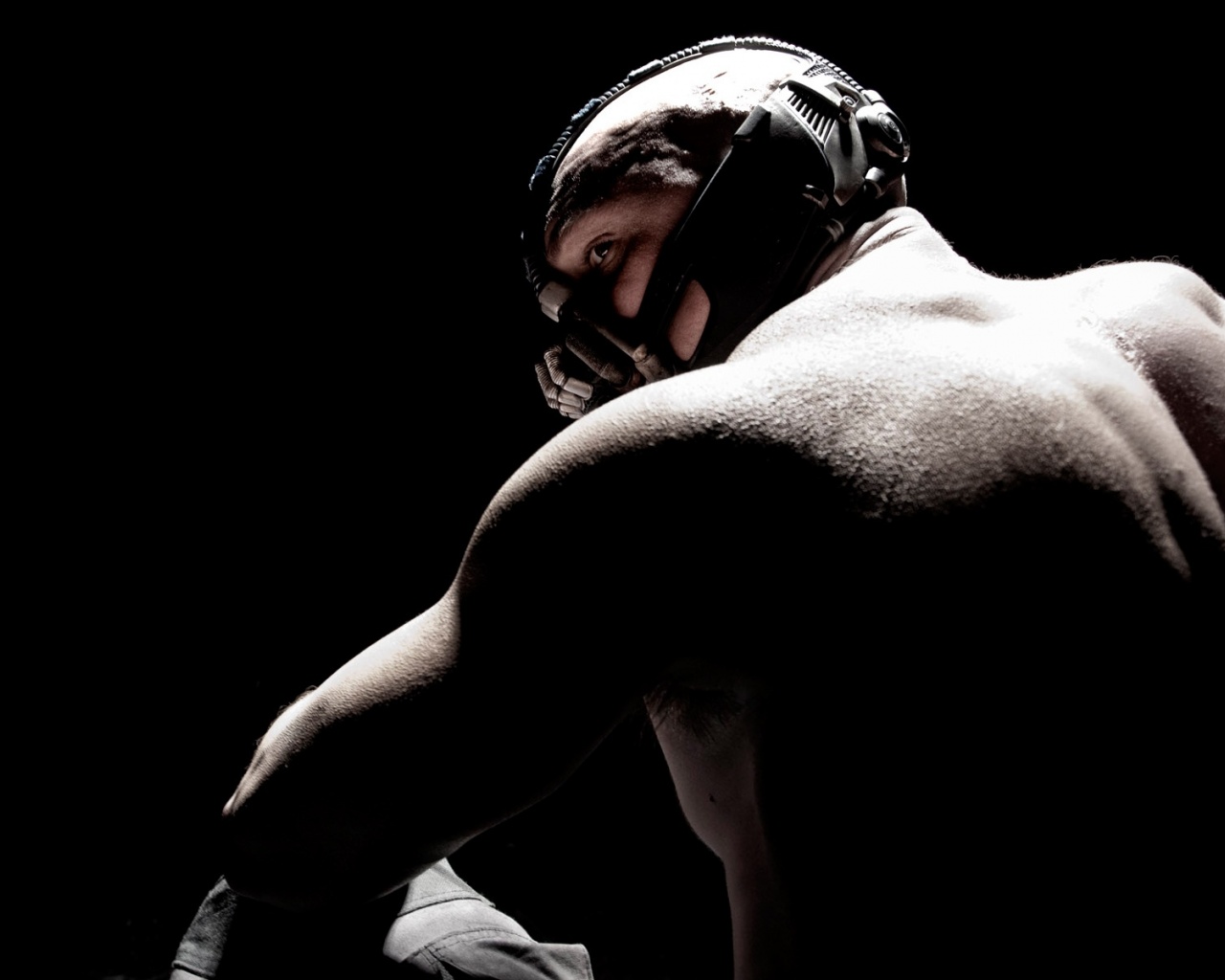 Tom Hardy As Bane In Dark Knight Rises Wallpapers