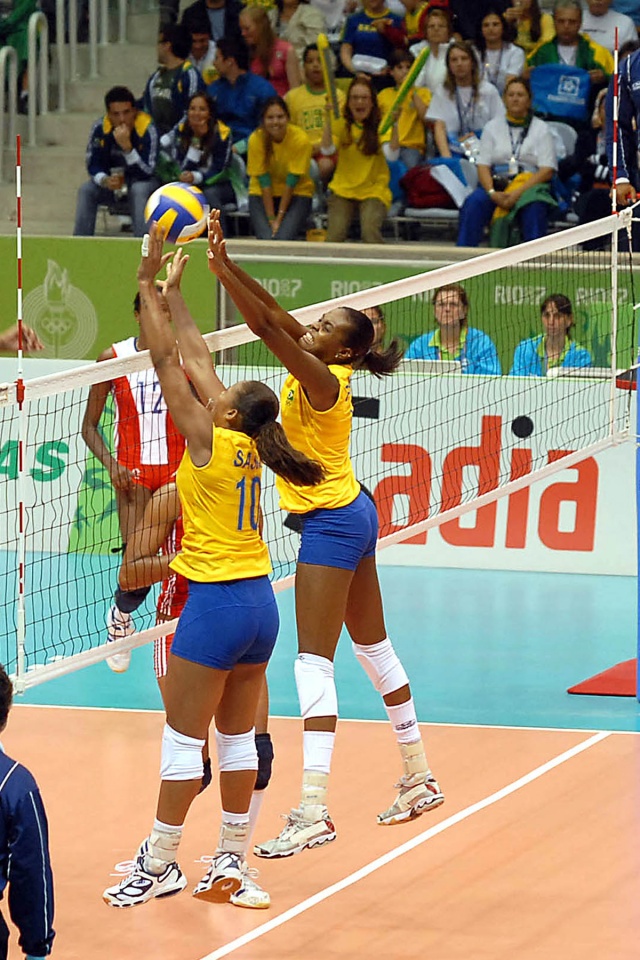 Volleyball Match - Cuba Vs Brazil