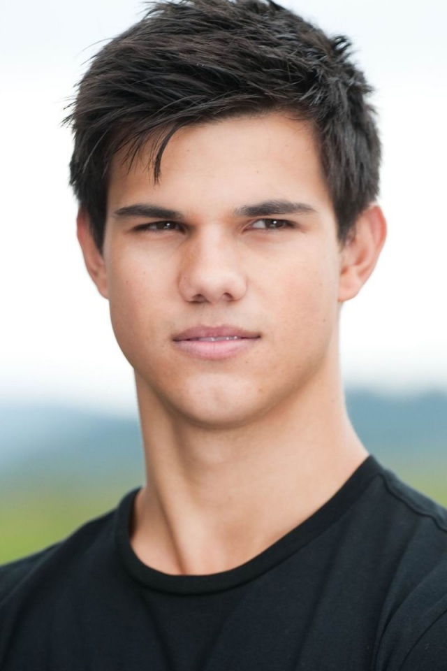Young Taylor Lautner Wallpaper